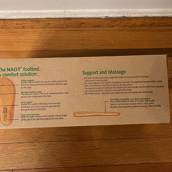 Silver/Gold Sandal - Picture 9 of 9